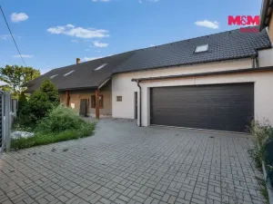 Prodej rodinného domu, Neumětely, V Chaloupkách, 210 m2