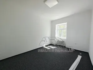 Pronájem kanceláře, České Budějovice, Kanovnická, 210 m2