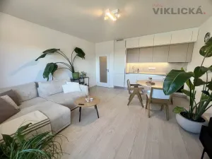 Pronájem bytu 2+kk, Praha - Kbely, Sedlářova, 54 m2