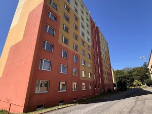 Pronájem bytu 1+kk, Liberec, Nad Školou, 34 m2