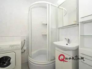 Pronájem bytu 3+1, Praha - Bohnice, Kostřínská, 70 m2