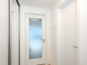 Pronájem bytu 1+kk, Praha - Hloubětín, Poděbradská, 33 m2