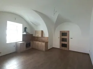 Pronájem bytu 2+kk, Kardašova Řečice, Jablonského tř., 81 m2