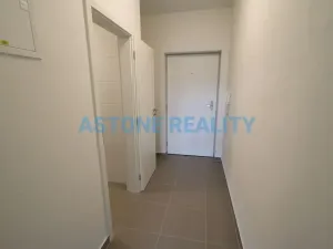 Pronájem bytu 1+kk, Praha - Hostavice, U Hostavického potoka, 39 m2
