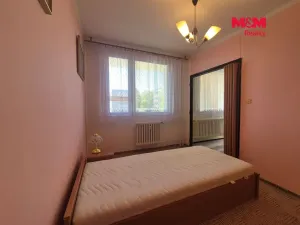 Prodej bytu 2+kk, Králův Dvůr, Nad Stadionem, 40 m2