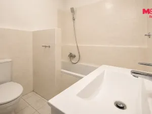 Pronájem bytu 2+kk, Pardubice - Trnová, Jozefa Gabčíka, 52 m2