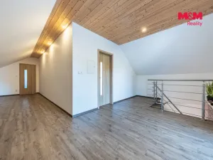 Prodej rodinného domu, Komárov, Sokolovická, 200 m2