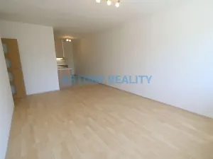 Pronájem bytu 3+kk, Praha - Kamýk, Papírníkova, 66 m2