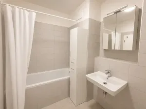 Pronájem bytu 2+kk, Praha - Hloubětín, Waltariho, 50 m2