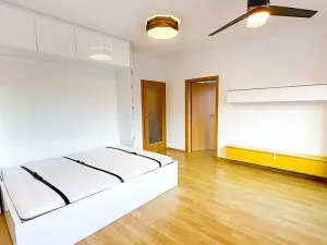 Prodej bytu 2+kk, Praha - Horní Měcholupy, Mantovská, 51 m2