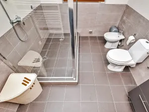 Prodej rodinného domu, Karlovy Vary, Slovenská, 149 m2