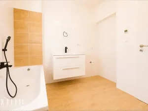 Pronájem bytu 3+1, Dobruška, nám. F. L. Věka, 67 m2