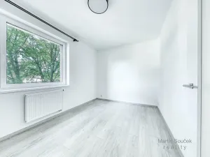 Pronájem bytu 2+kk, Praha - Řepy, Laudova, 60 m2