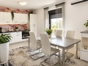 Prodej bytu 4+kk, Pješčana Uvala, Chorvatsko, 104 m2