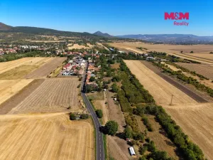 Prodej zahrady, Třebenice, 696 m2