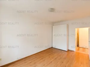 Pronájem bytu 2+kk, Praha - Břevnov, Slavníkova, 57 m2