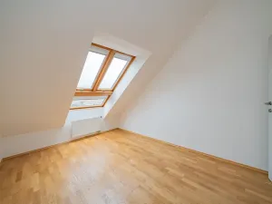 Pronájem bytu 4+1, Praha - Smíchov, Štefánikova, 147 m2