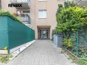 Prodej bytu 2+kk, Hostivice, Žitná, 46 m2