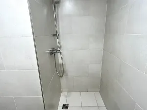 Pronájem bytu 1+kk, Praha - Radotín, Vrážská, 26 m2