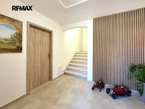 Pronájem bytu 1+kk, Ořech, V Chaloupkách, 30 m2