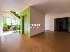 Prodej bytu 3+kk, Praha - Chodov, V průčelí, 60 m2