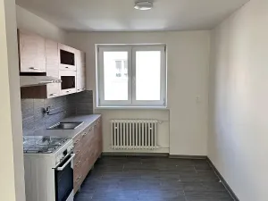Pronájem bytu 2+1, Chomutov, Pionýrů, 65 m2