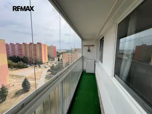 Pronájem bytu 2+kk, Praha - Kamýk, Smotlachova, 44 m2