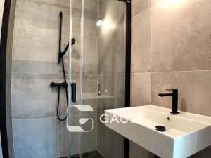 Prodej bytu 3+kk, Praha, Mezitraťová, 91 m2