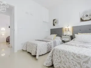 Prodej rodinného domu, San Miguel de Salinas, Alicante, Španělsko, 135 m2
