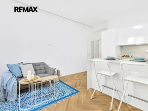 Prodej bytu 2+kk, Praha - Vinohrady, V Horní Stromce, 49 m2
