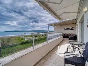 Prodej bytu 3+kk, Bjala, Bulharsko, 90 m2