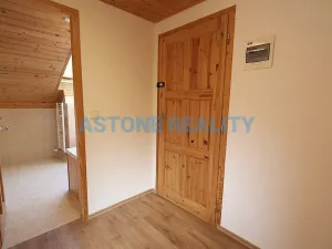 Pronájem bytu 2+kk, Praha - Satalice, Bošínská, 65 m2