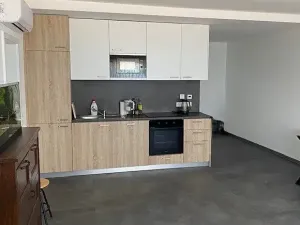 Pronájem bytu 2+kk, Znojmo, Třešňová, 59 m2