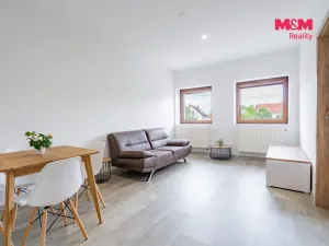 Prodej bytu 2+kk, Třeboň - Holičky, 42 m2