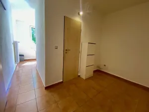 Pronájem bytu 1+1, Ostrava, Vietnamská, 38 m2