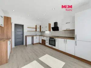 Prodej bytu 4+1, Lhotka nad Labem, 75 m2