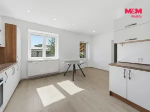 Prodej bytu 4+1, Lhotka nad Labem, 88 m2