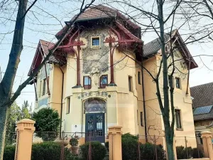 Pronájem bytu 3+1, Praha - Bubeneč, Charlese de Gaulla, 95 m2