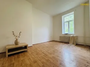 Pronájem bytu 3+1, Pardubice, náměstí Čs. legií, 79 m2