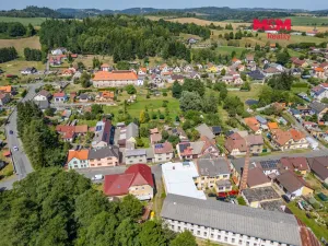 Prodej výrobních prostor, Kolinec, 2640 m2