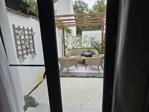 Pronájem bytu 2+kk, Praha - Běchovice, U vrby, 56 m2