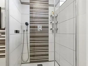 Prodej bytu 6+kk a větší, Praha - Modřany, Kolářova, 129 m2