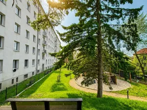 Pronájem bytu 1+kk, Praha - Strašnice, Michelangelova, 37 m2