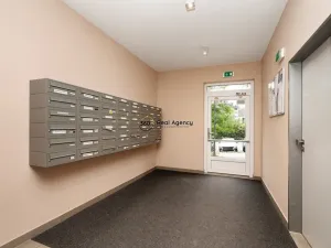 Pronájem bytu 3+kk, Praha - Hlubočepy, Geologická, 57 m2