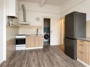 Prodej bytu 2+1, Hradec Králové, Švehlova, 83 m2