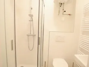 Pronájem bytu 1+kk, Praha - Vršovice, Slovinská, 28 m2