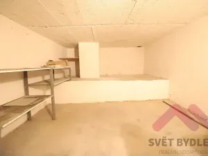 Pronájem bytu 1+kk, Praha - Vršovice, Slovinská, 28 m2