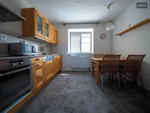 Prodej zemědělského objektu, Vlasatice, 5889 m2