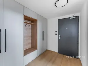 Pronájem bytu 3+kk, Praha - Vysočany, Kolbenova, 68 m2