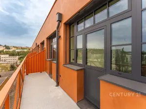 Pronájem bytu 3+kk, Praha - Vysočany, Kolbenova, 68 m2